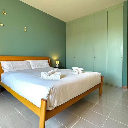 La Libellula - Parcheggio Gratuito * Alba (Piedmont)