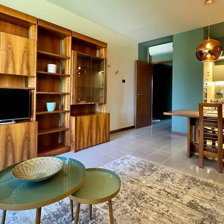 La Libellula - Parcheggio Gratuito Apartment Alba (Piedmont)